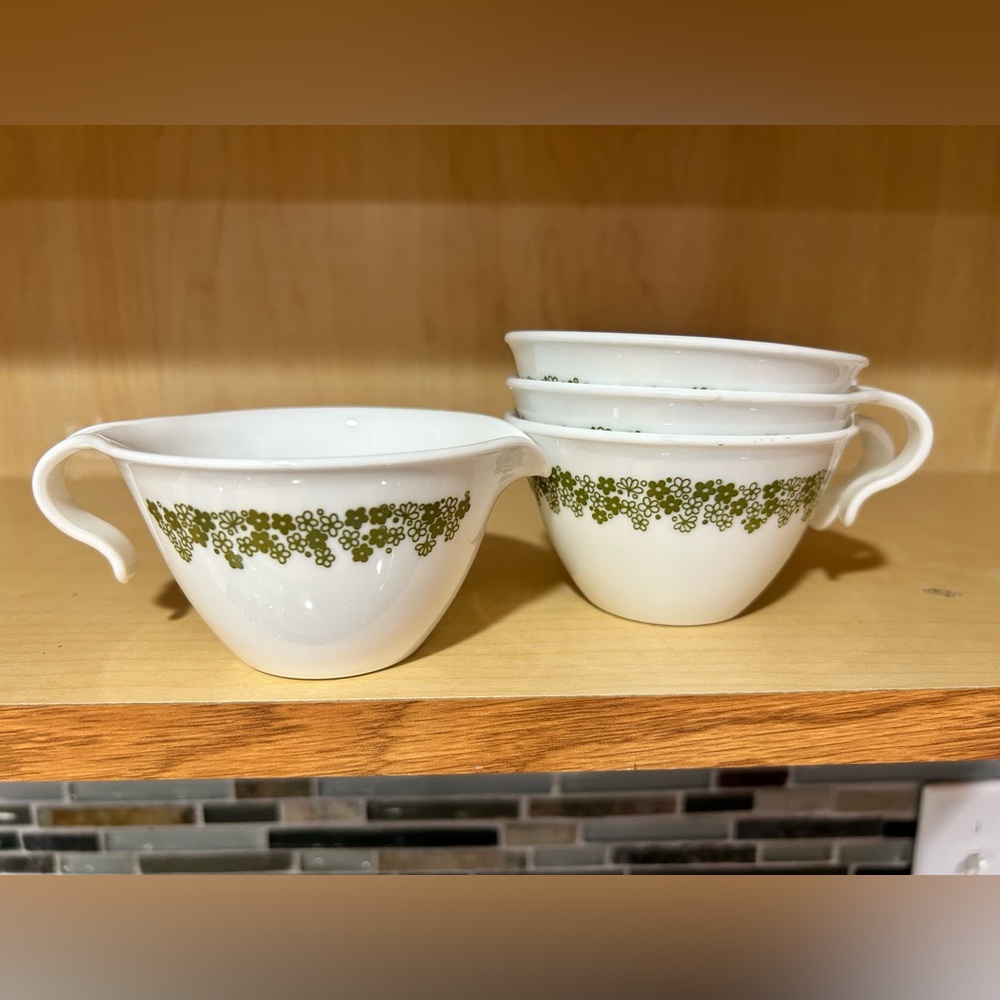 Corelle By Corning “Spring Blossom” Crazy Daisy Creamer And Sugar Bowl Set